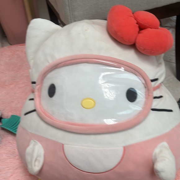 hello kitty squish mellow I just don’t like hello kitty anymore😕 - Picture 2 of 2